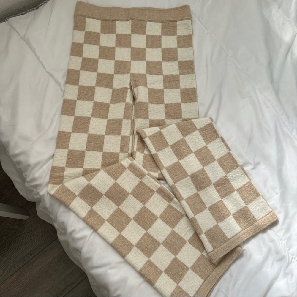 Belle The Label pants size medium